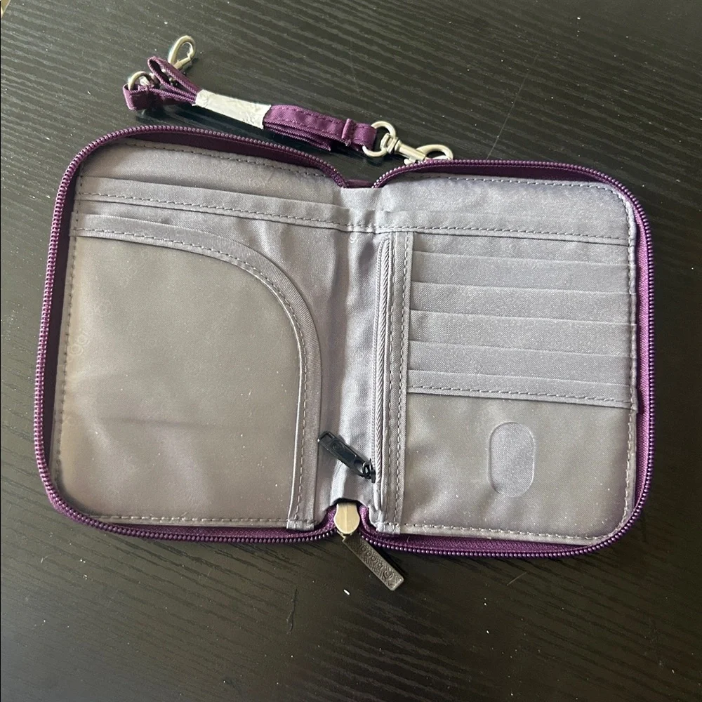 Biaggi Zip Around Wristlet Wallet - Picture 3 of 5